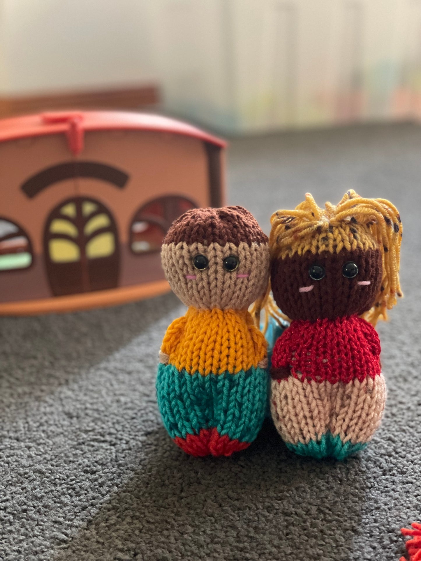 Scrap Yarn Dolls