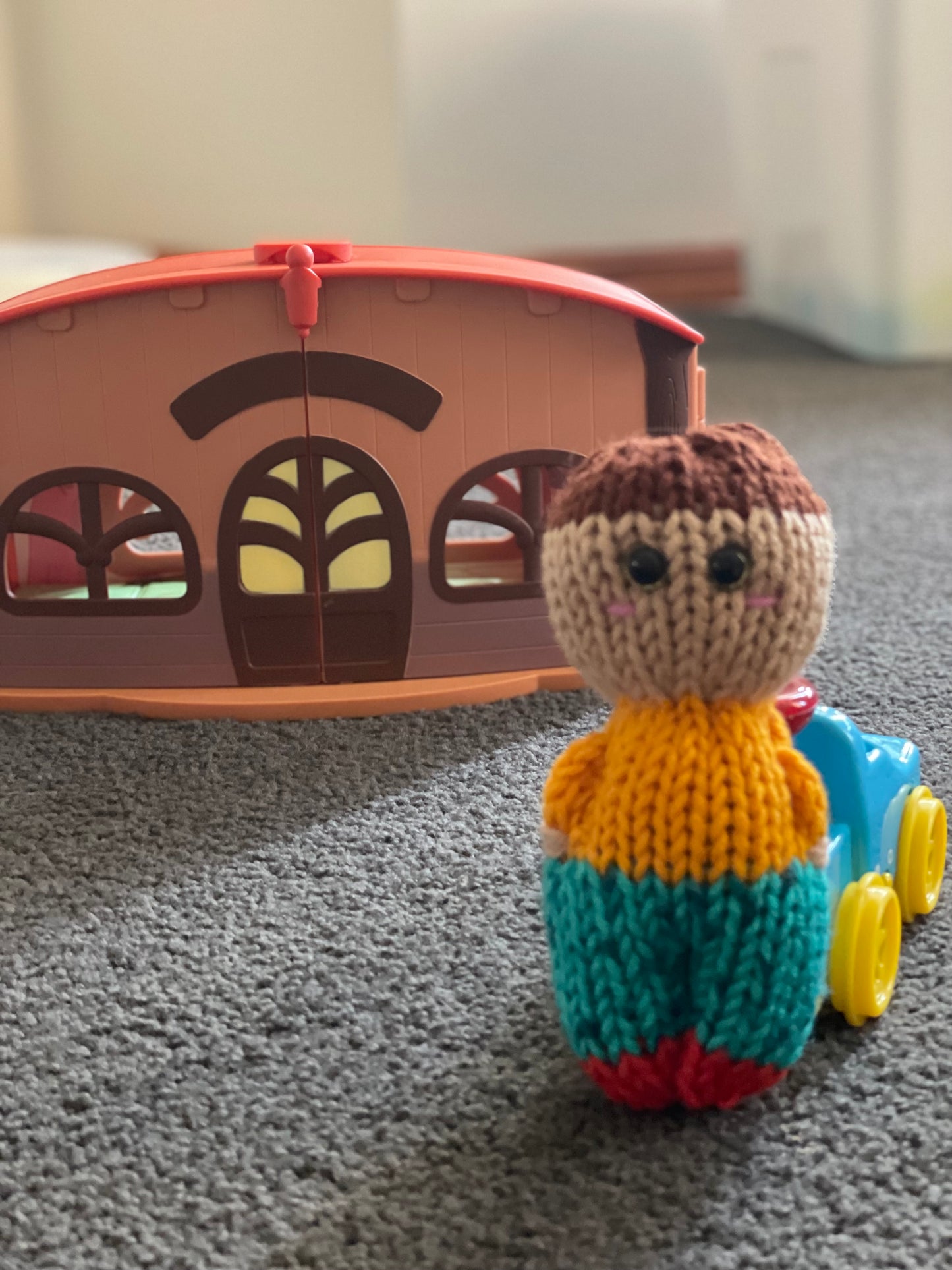 Scrap Yarn Dolls